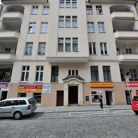 Parada Przy Targach Apartment *